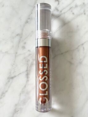 NWT SEPHORA Glossed Hydrating Lip Gloss - 115 UNBOTHERED - Bronze Shimmer